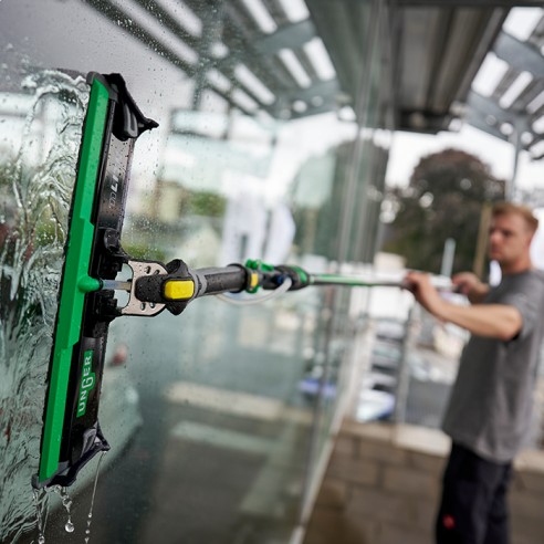 Unger PowerPad nLITE Bürsten Pad mit Mikrofaser