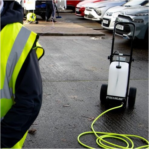 Streamline Streamflo Trolley with pump 25 l and Filtration